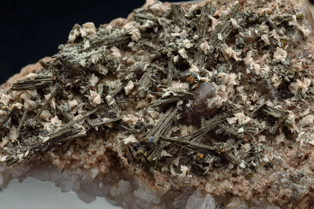 Chalcopyrite pseudomorph after chalcocite