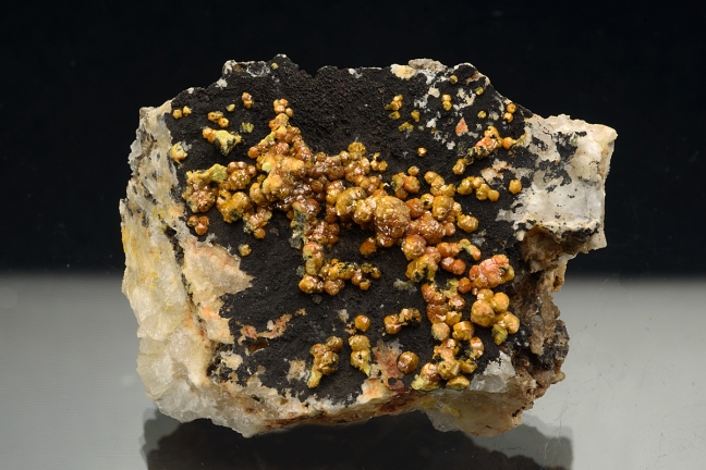 Mimetite Var. Campylite