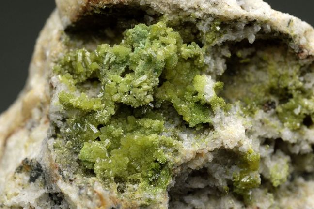 PYROMORPHITE