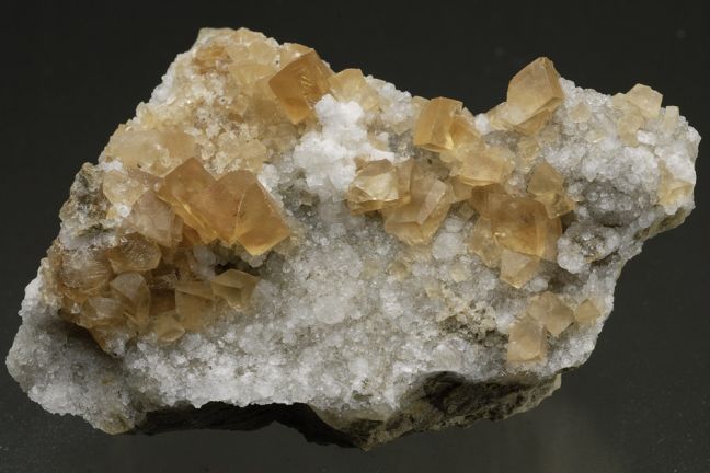 CALCITE & ANALCIME