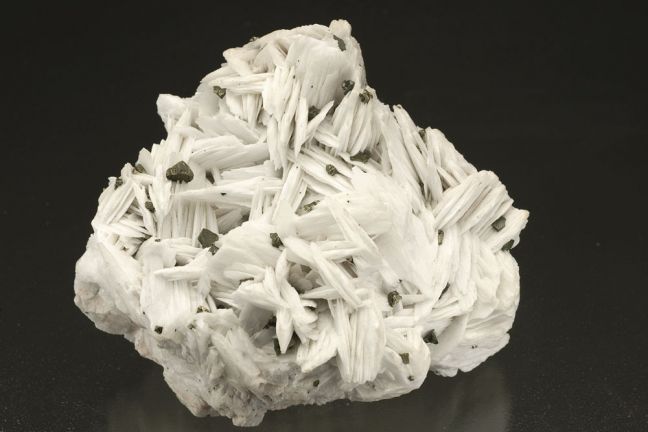 Barite with Chalcopyrite