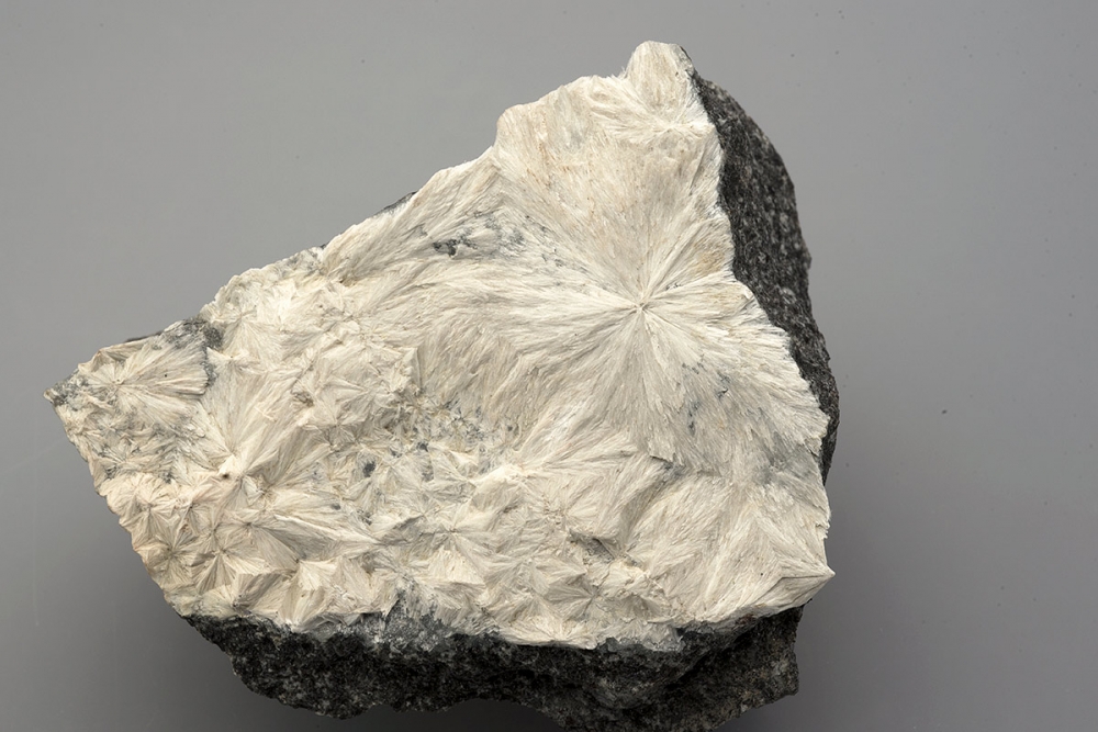 Pectolite - Steetley Minerals